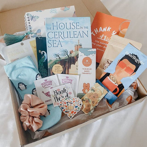 Is there a monthly Book Subscription service like Book Box AU?